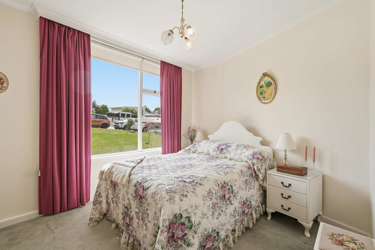 2 Sonning Crescent, Sandy Bay, TAS, 7005 - Image 21