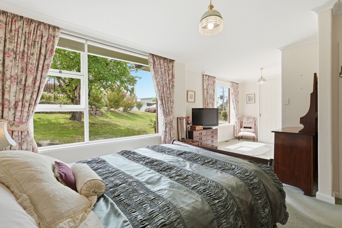 2 Sonning Crescent, Sandy Bay, TAS, 7005 - Image 19