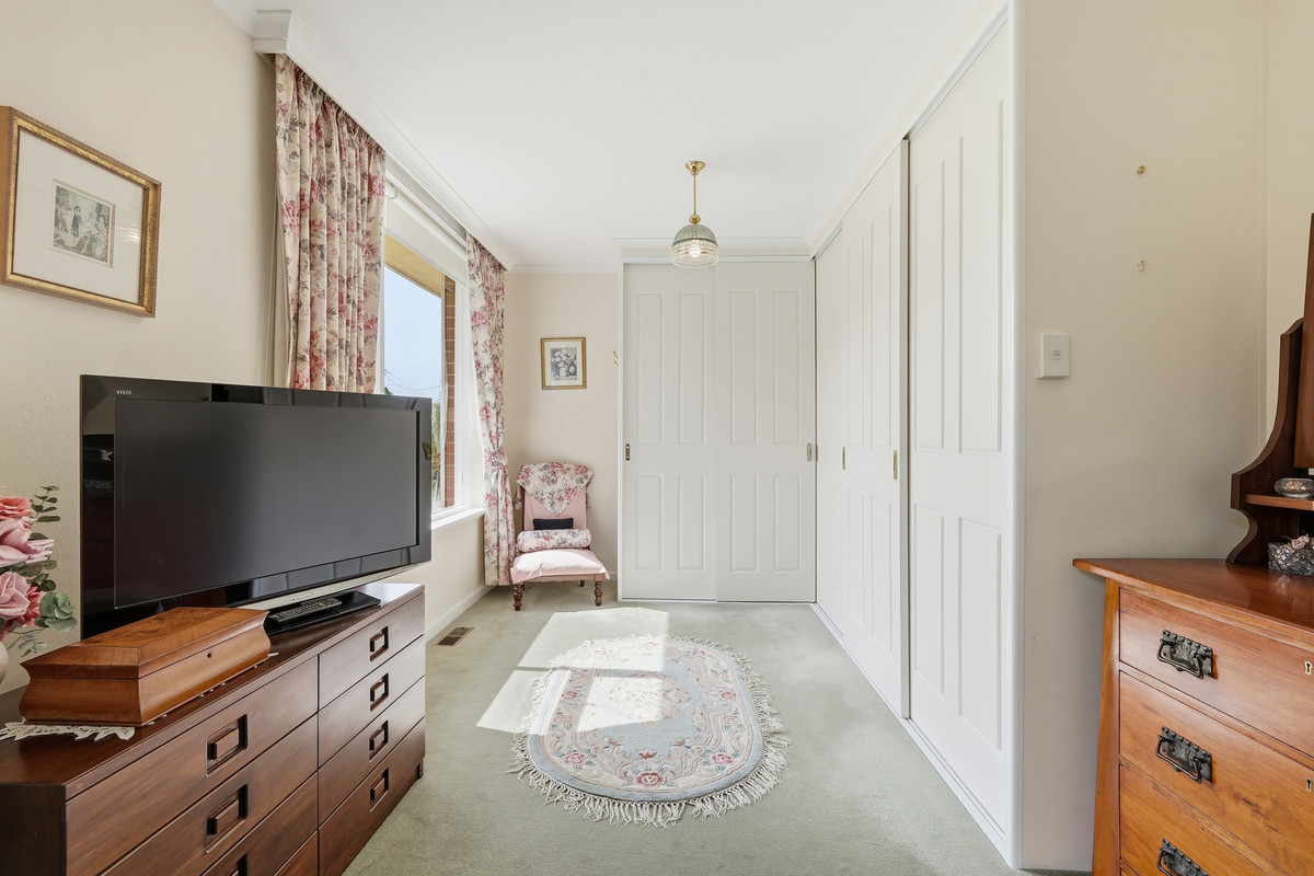 2 Sonning Crescent, Sandy Bay, TAS, 7005 - Image 20