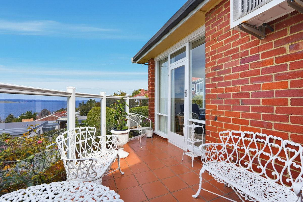 2 Sonning Crescent, Sandy Bay, TAS, 7005 - Image 12