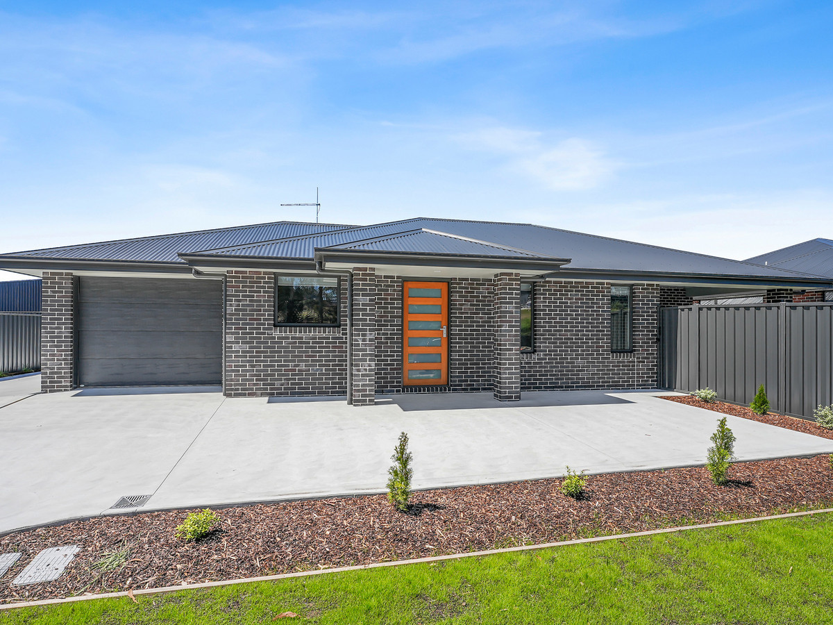1/90 Parkfield Drive, Youngtown, TAS, 7249