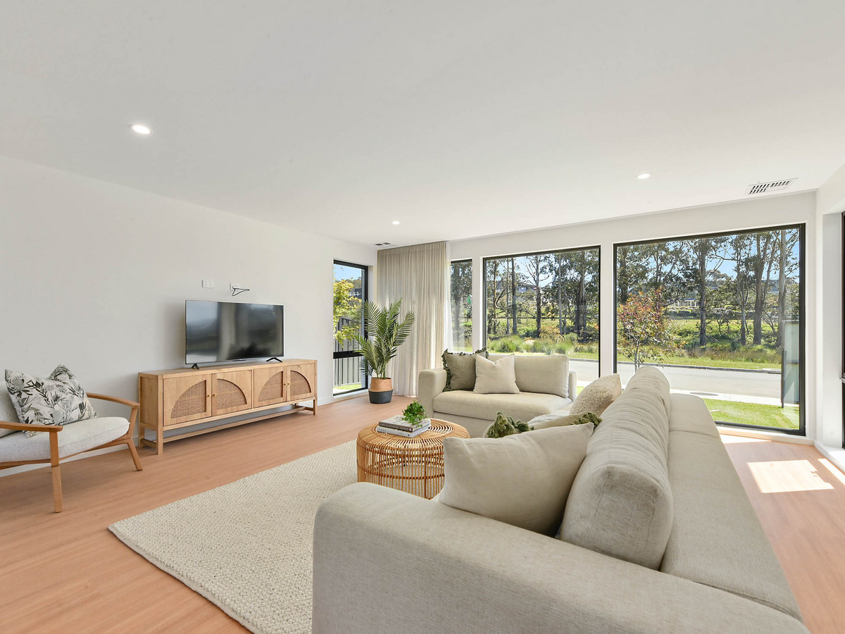 92 Parkfield Drive, Youngtown, TAS, 7249 - Image 6