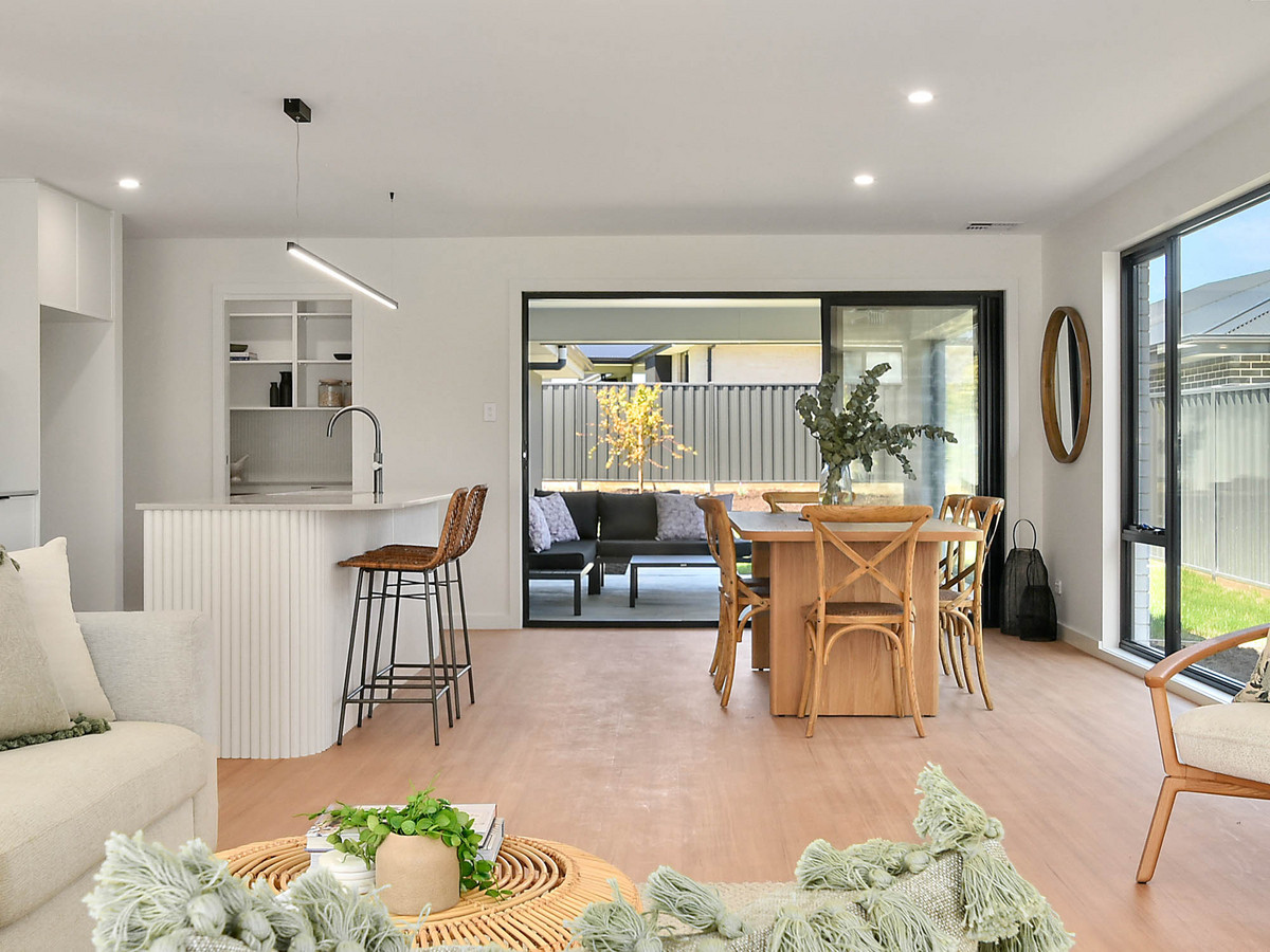 92 Parkfield Drive, Youngtown, TAS, 7249 - Image 5