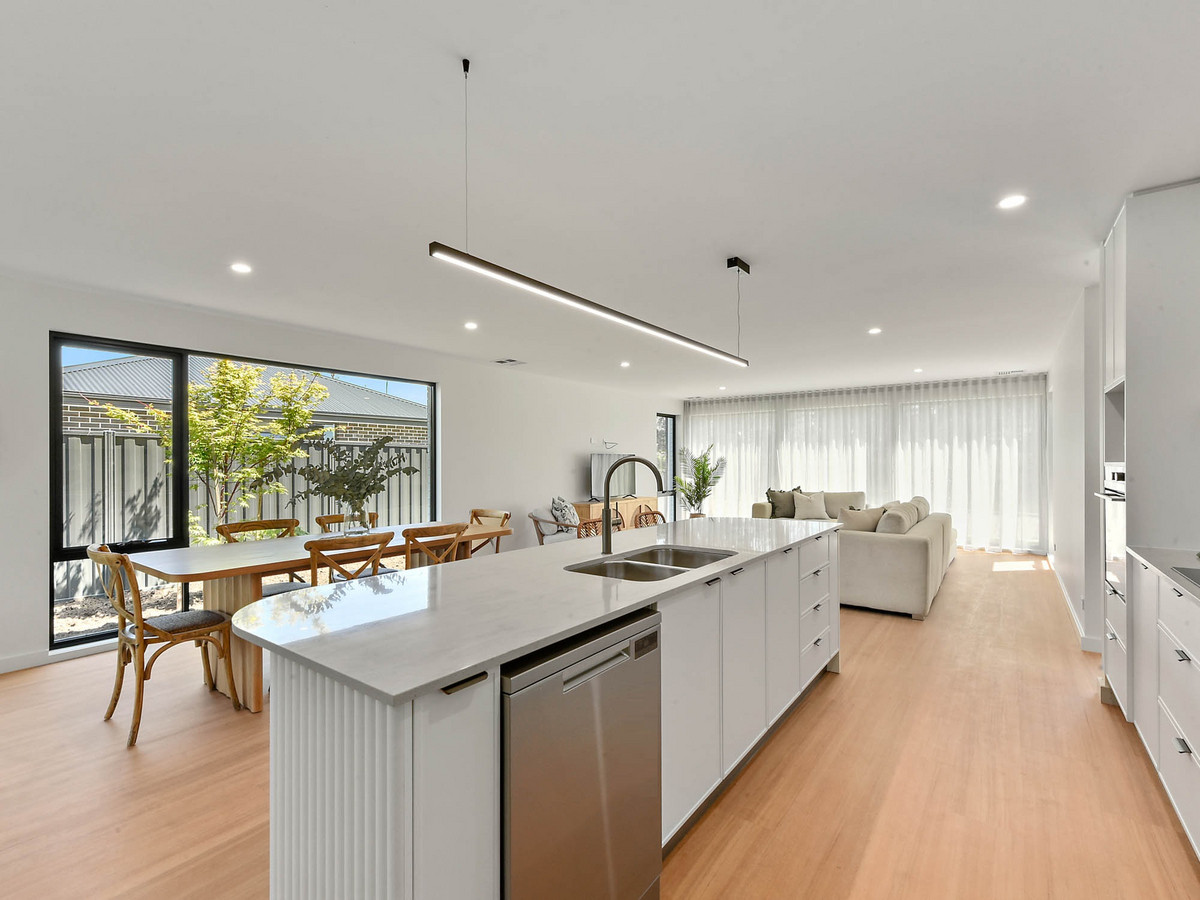 92 Parkfield Drive, Youngtown, TAS, 7249 - Image 3