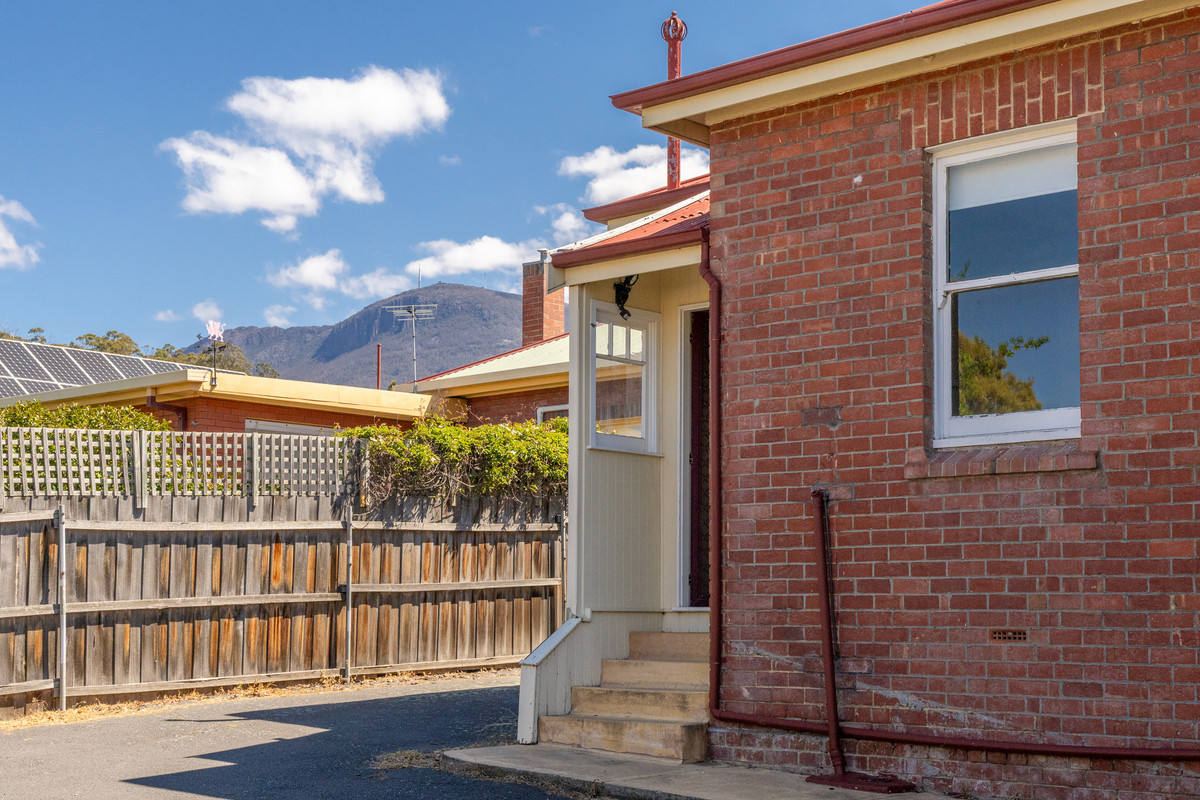 2/67 Giblin Street, Lenah Valley, TAS, 7008 - Image 4