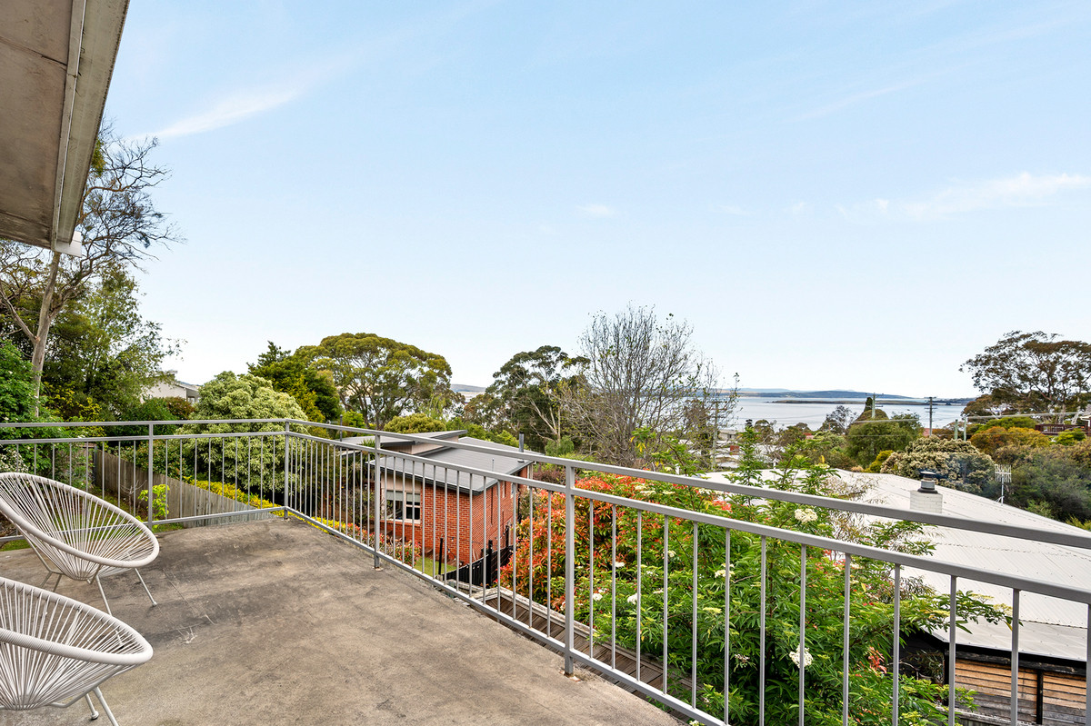 1 Atunga Street, Taroona, TAS, 7053 - Image 9