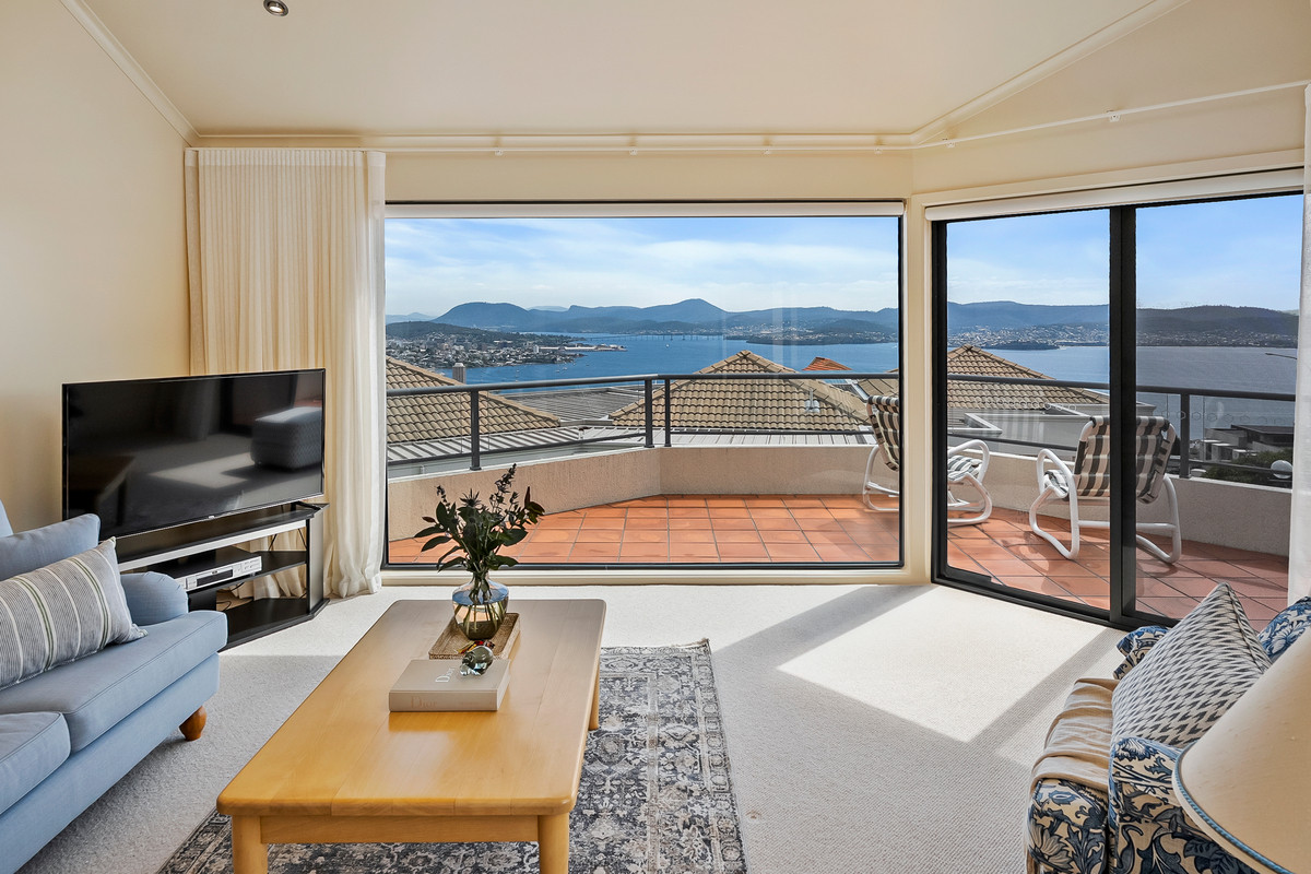 2/31 Marlborough Street, Sandy Bay, TAS, 7005 - Image 3