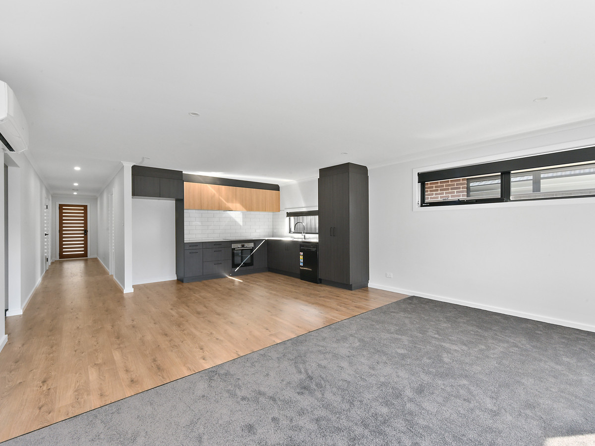 2/74 Greenfield Drive, Riverside, TAS, 7250 - Image 2