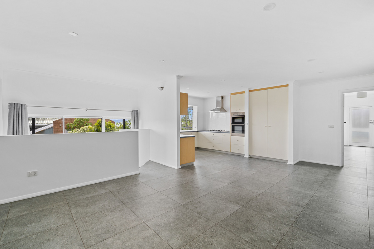 20 Fehre Court, Sandy Bay, TAS, 7005 - Image 2
