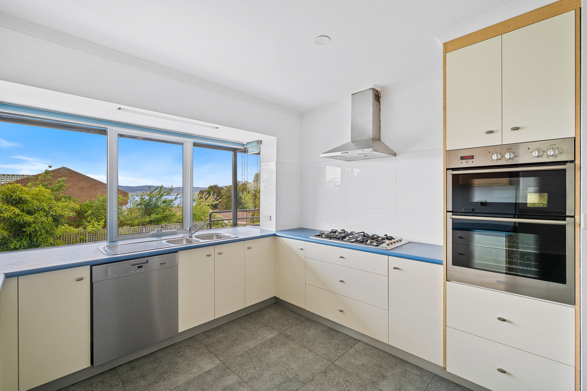 20 Fehre Court, Sandy Bay, TAS, 7005 - Image 3