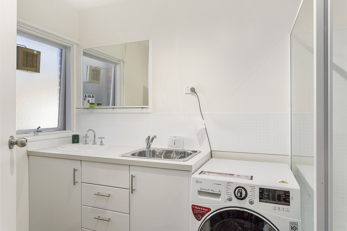 2/207 Churchill Avenue, Sandy Bay, TAS, 7005 - Image 8