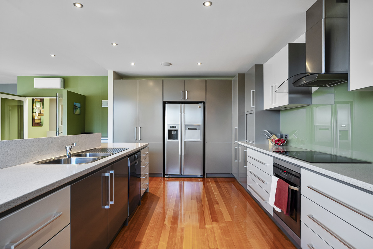 40 Suncoast Drive, Blackmans Bay, TAS, 7052 - Image 13