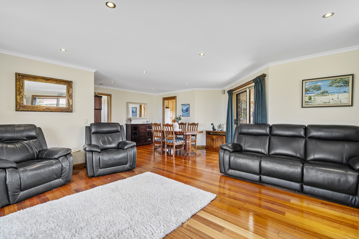 18 Esplanade, Swansea, TAS, 7190 - Image 7