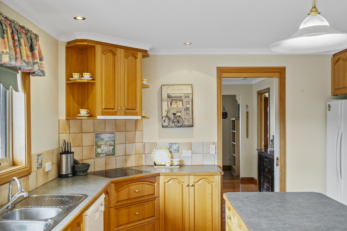 18 Esplanade, Swansea, TAS, 7190 - Image 17