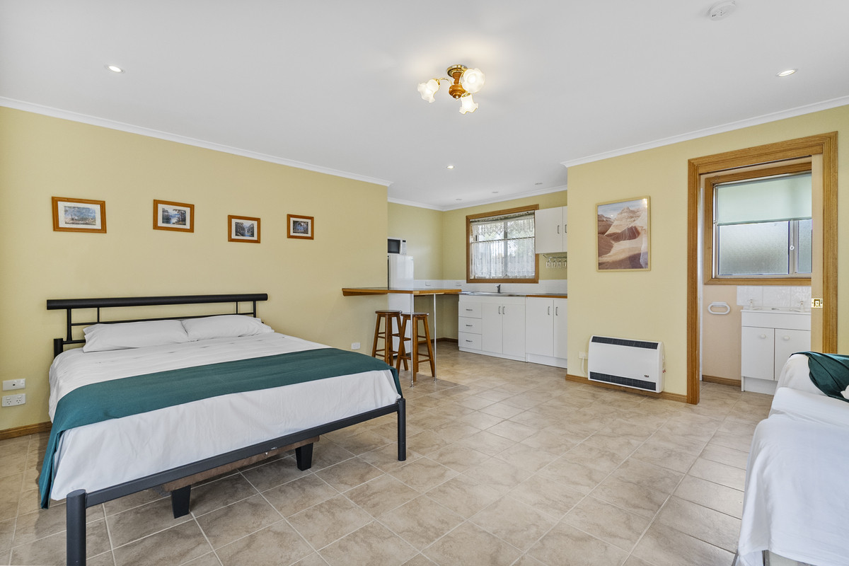 18 Esplanade, Swansea, TAS, 7190 - Image 33