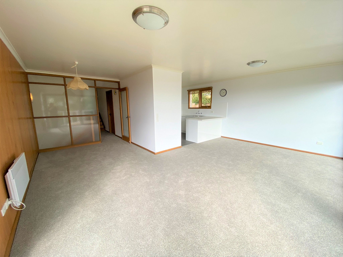 2/8 Dalkeith Court, Sandy Bay, TAS, 7005 - Image 3