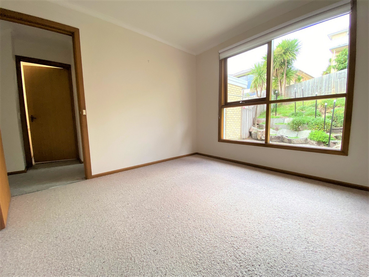 2/8 Dalkeith Court, Sandy Bay, TAS, 7005 - Image 6