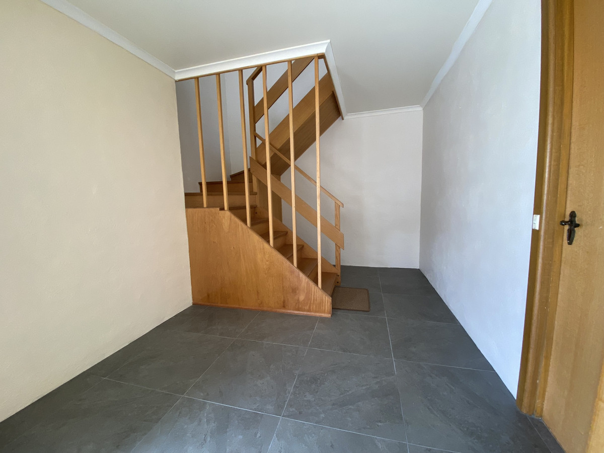 2/8 Dalkeith Court, Sandy Bay, TAS, 7005 - Image 9