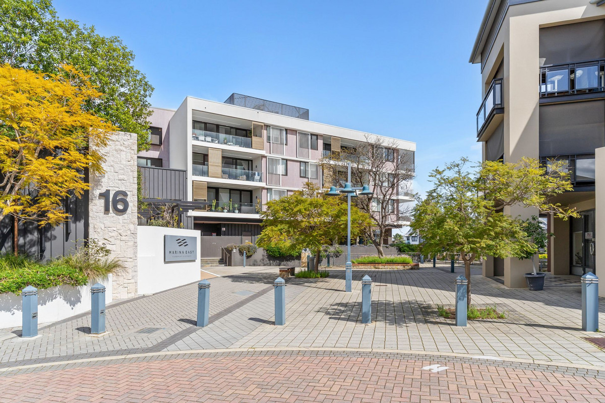 16A Marina Drive, Ascot WA 6104