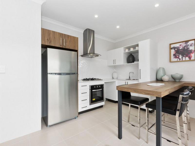 Sun-Soaked & Spacious – North-Facing Apartment in Prime Location