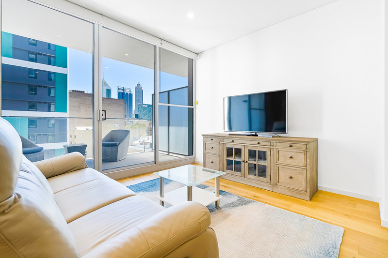 Furnished and Chic Studio Apartment in Oracle