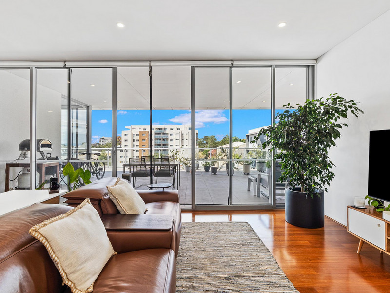 Penthouse Perfection in East Perth’s Haven Complex