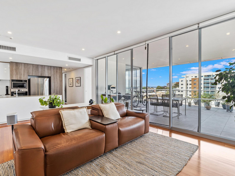 Penthouse Perfection in East Perth’s Haven Complex