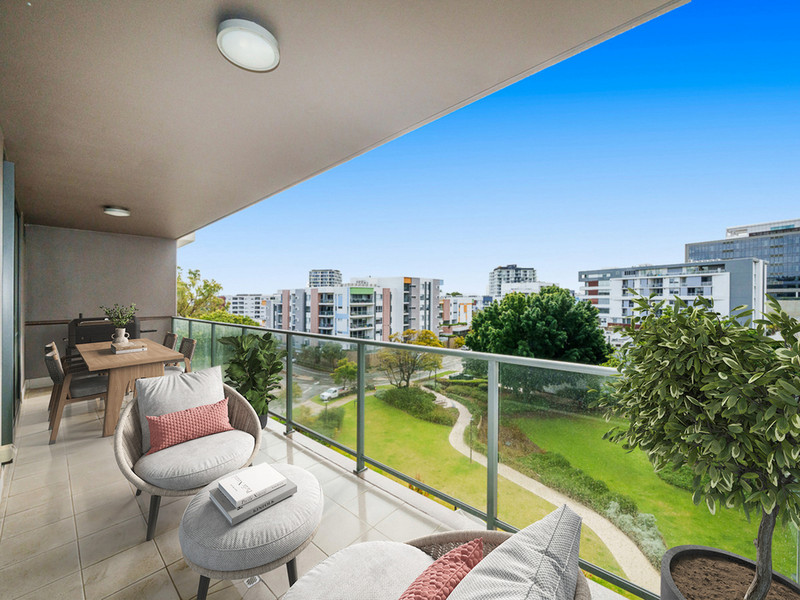 Sun-Soaked Balcony With Poolside Views!