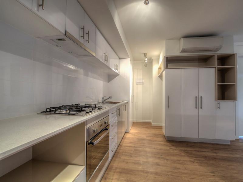 MODERN GROUND FLOOR APARTMENT