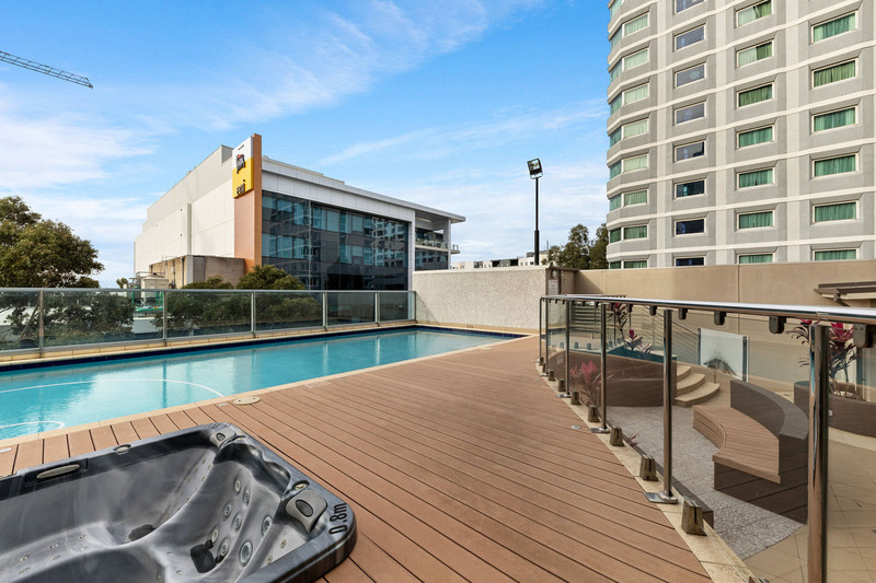 Furnished and Luxury Living - Sub-penthouse at PEAK Apartments