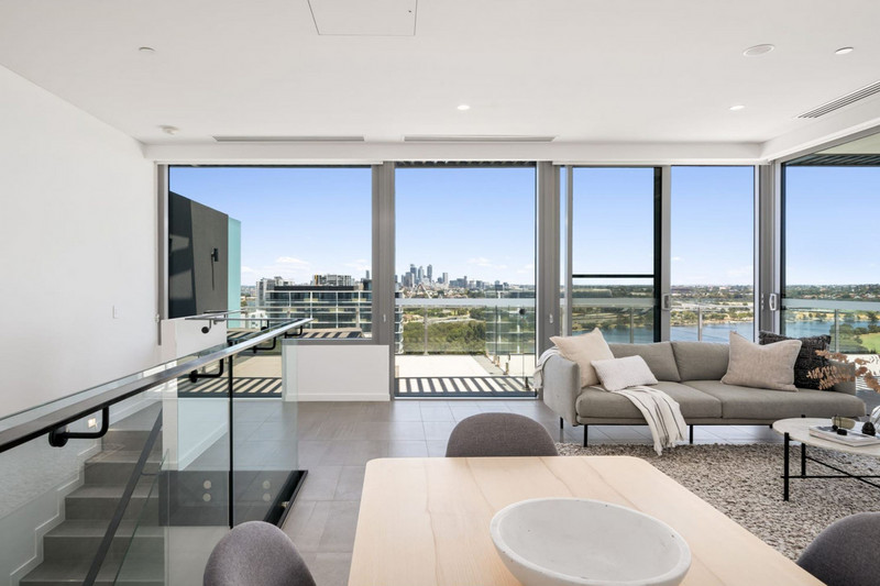 Two storey rooftop Apartment!