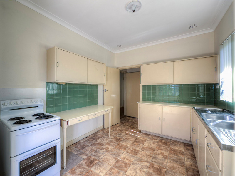 Well-Located Dianella Home with Spacious Yard - Lawn Mowing Included