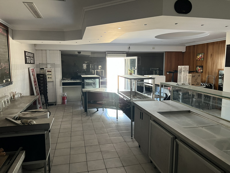 Ready-to-Go Café Opportunity in Kenwick Village!