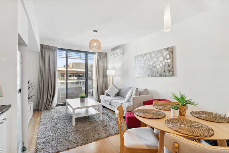 Furnished Top-Floor Apartment with Resort-Style Facilities