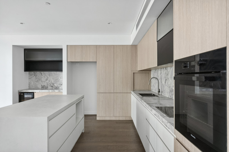 Spacious Two Bedroom in The Grove