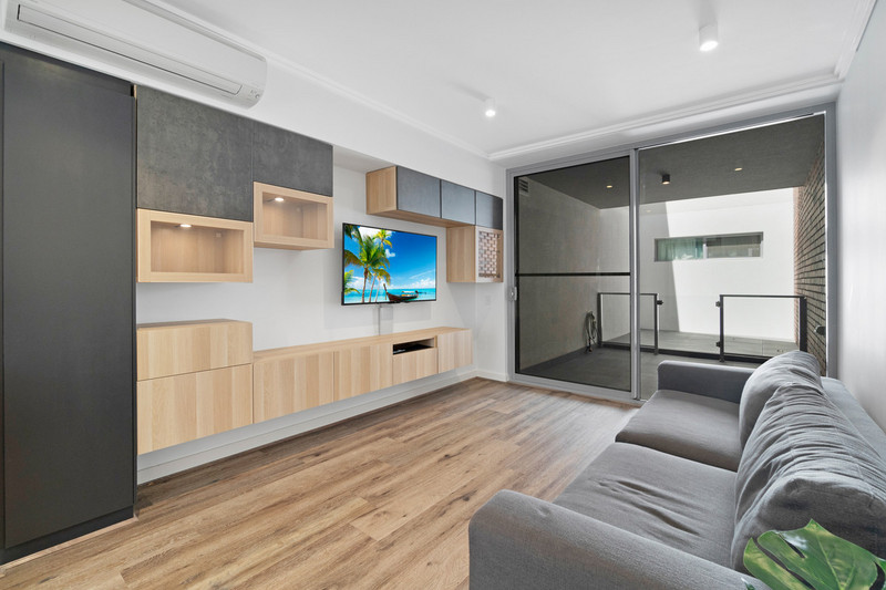 FURNISHED HAVEN IN CHIC GUILDFORD - 3 MONTH LEASE PREFERRED