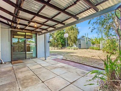 15 Corring Way, Parmelia WA 6167