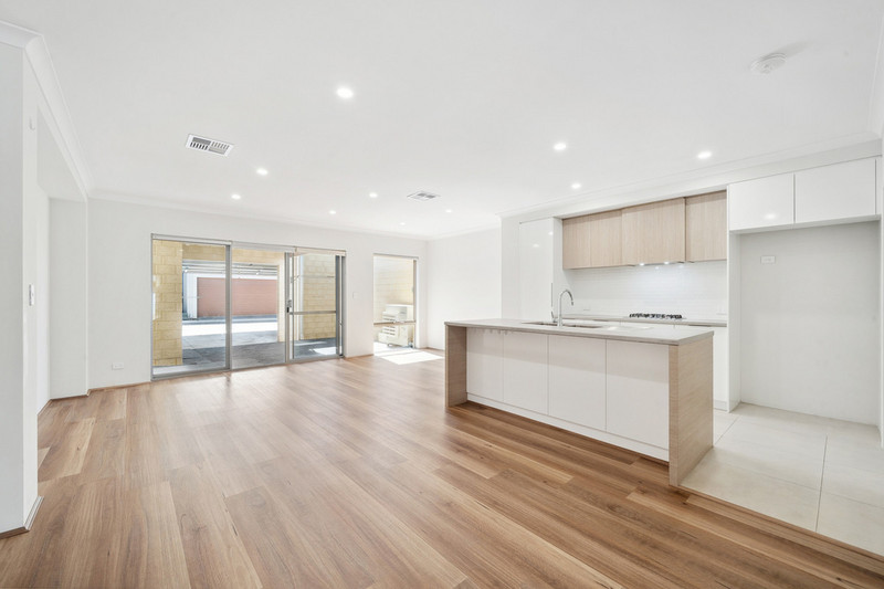 Beautiful Family Home in a Sought after area!
