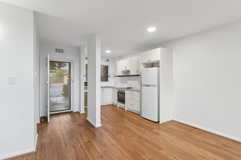 Renovated apartment in Burwood