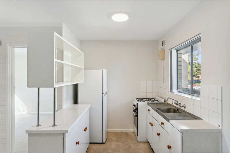 Bright, Low-Maintenance Apartment in Prime Claremont Location
