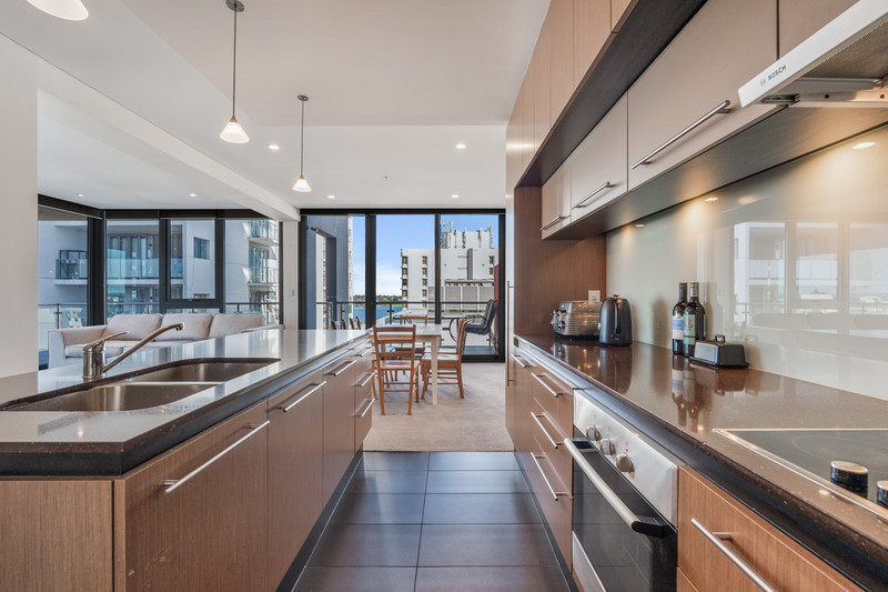 Luxury Riverside Apartment with Unrivalled Balcony Views