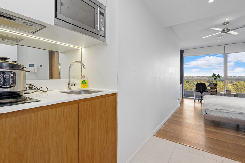INNER CITY STUDIO APARTMENT!
