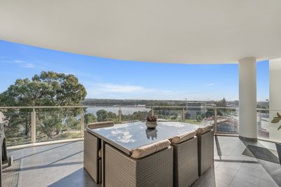 10 / 1 Tanunda Drive, Rivervale WA 6103