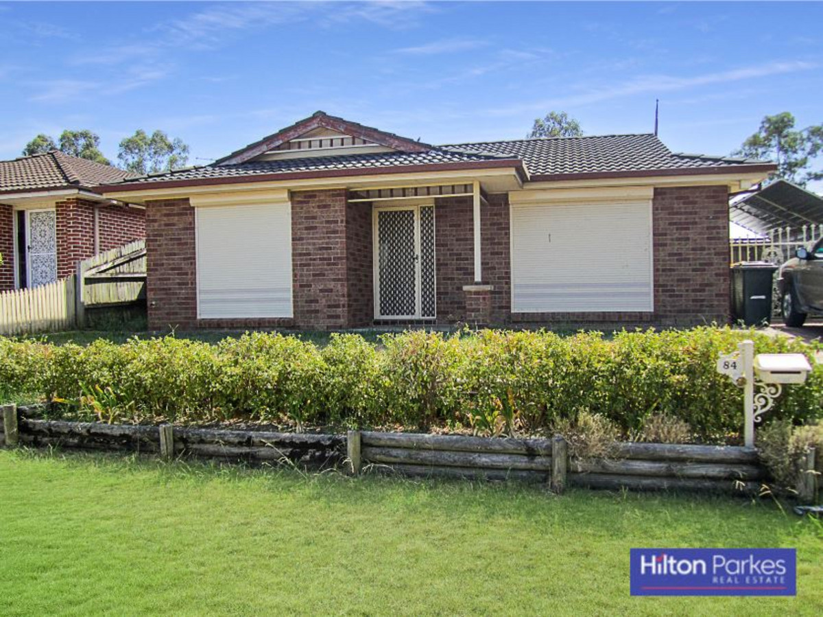 Location! Location! Location! Hilton Parkes Real Estate