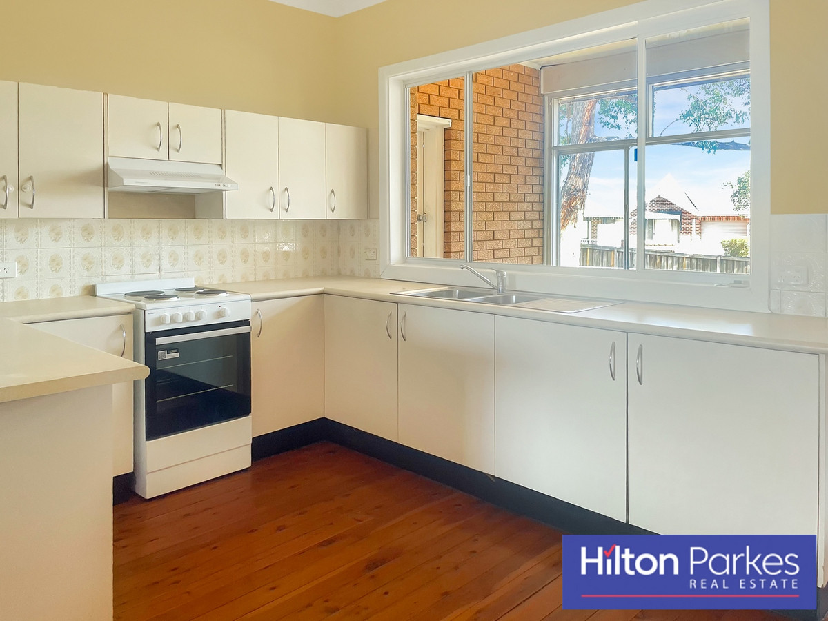 LEASED FOR 560 PER WEEK Hilton Parkes Real Estate