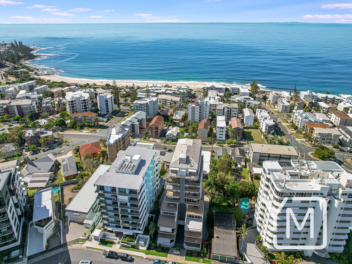 SOLD BY YIANNI J. MOONEY Yianni Mooney Property