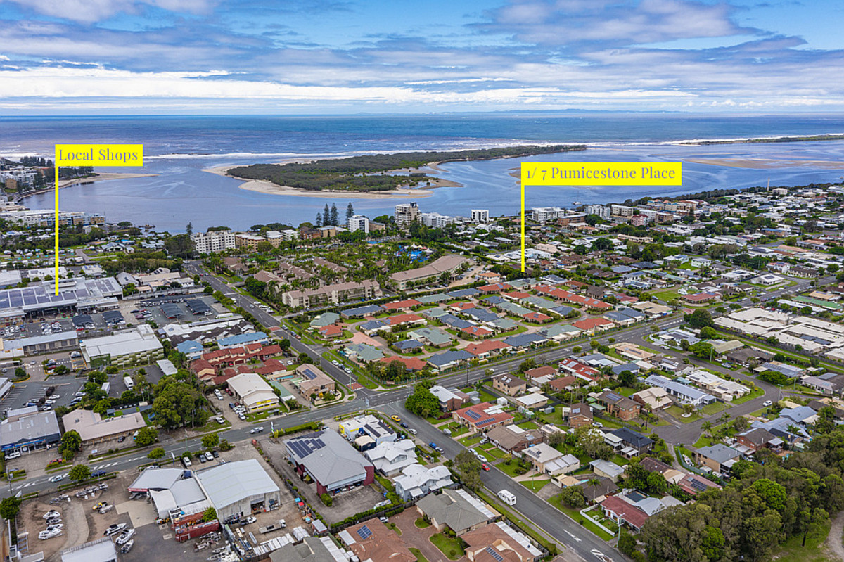 1 / 7 Pumicestone Place, GOLDEN BEACH QLD 4551