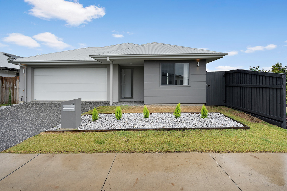 22 Jennifer Street, Nirimba QLD 4551