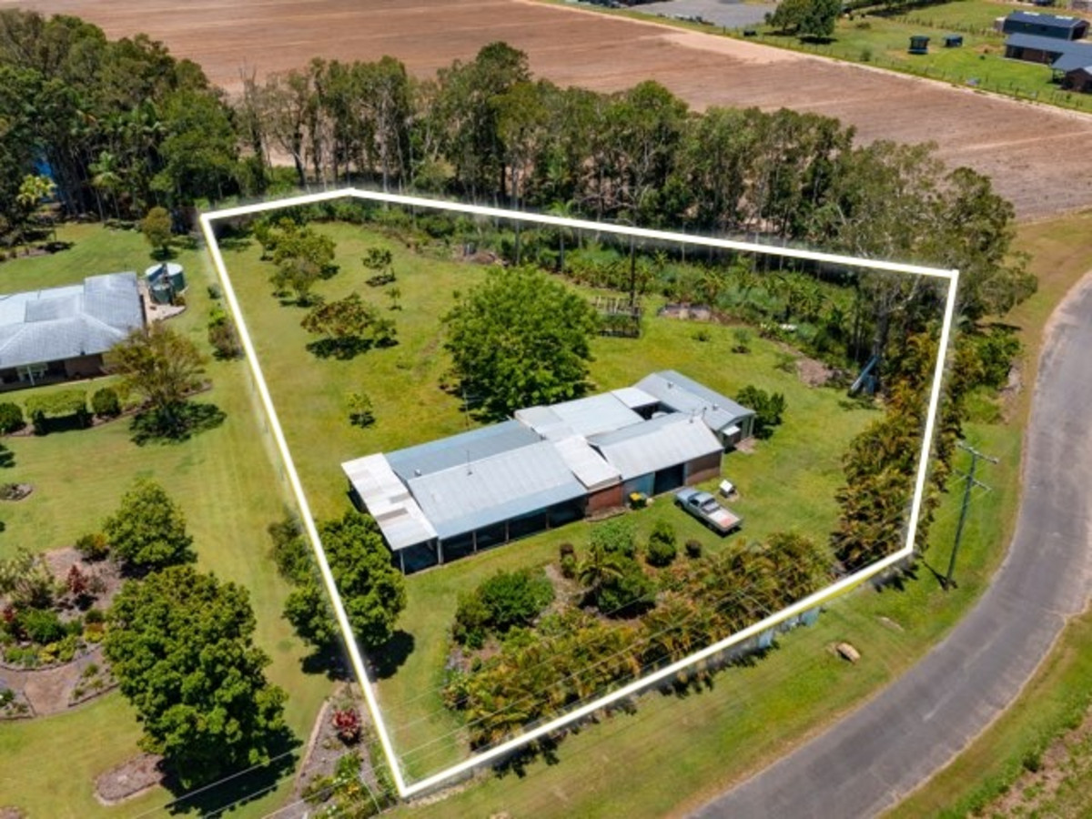 58 Cook Road, GLASS HOUSE MOUNTAINS QLD 4518
