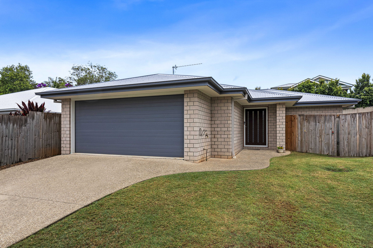 8 / 23 Railway Parade, Glass House Mountains QLD 4518
